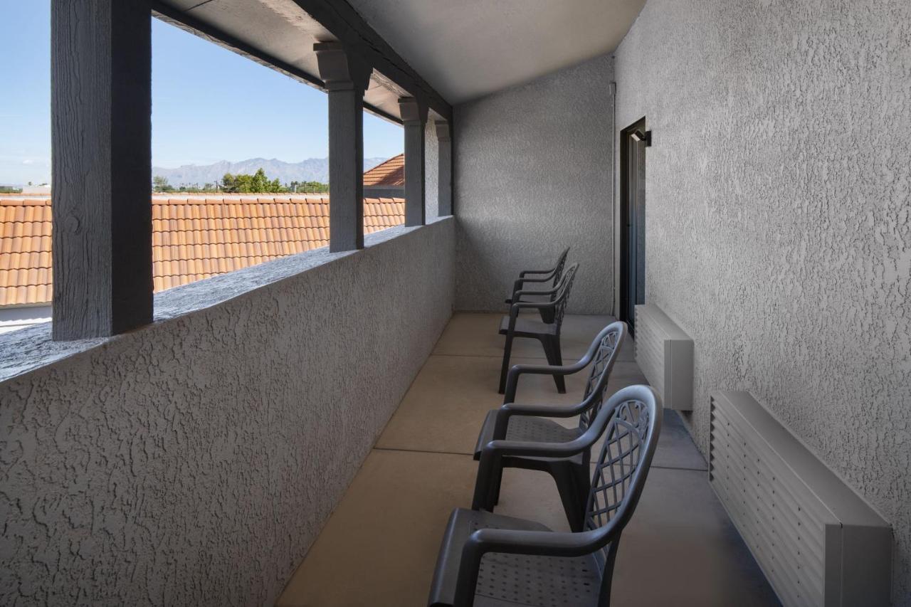 Four Points By Sheraton Tucson Airport Экстерьер фото
